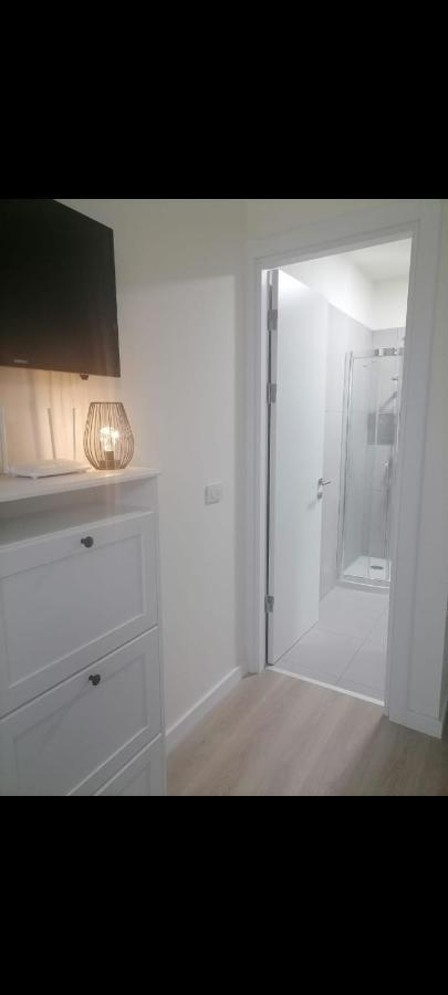 Tom'S House Apartman Otopeni Kültér fotó