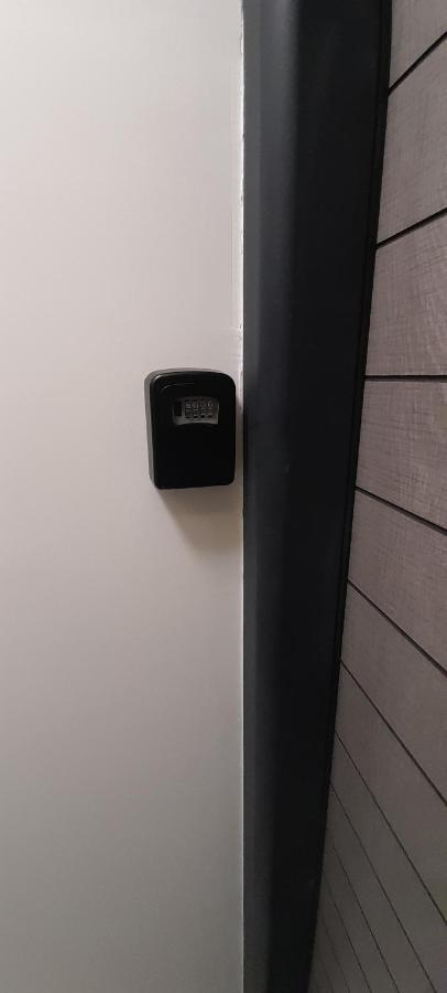 Tom'S House Apartman Otopeni Kültér fotó