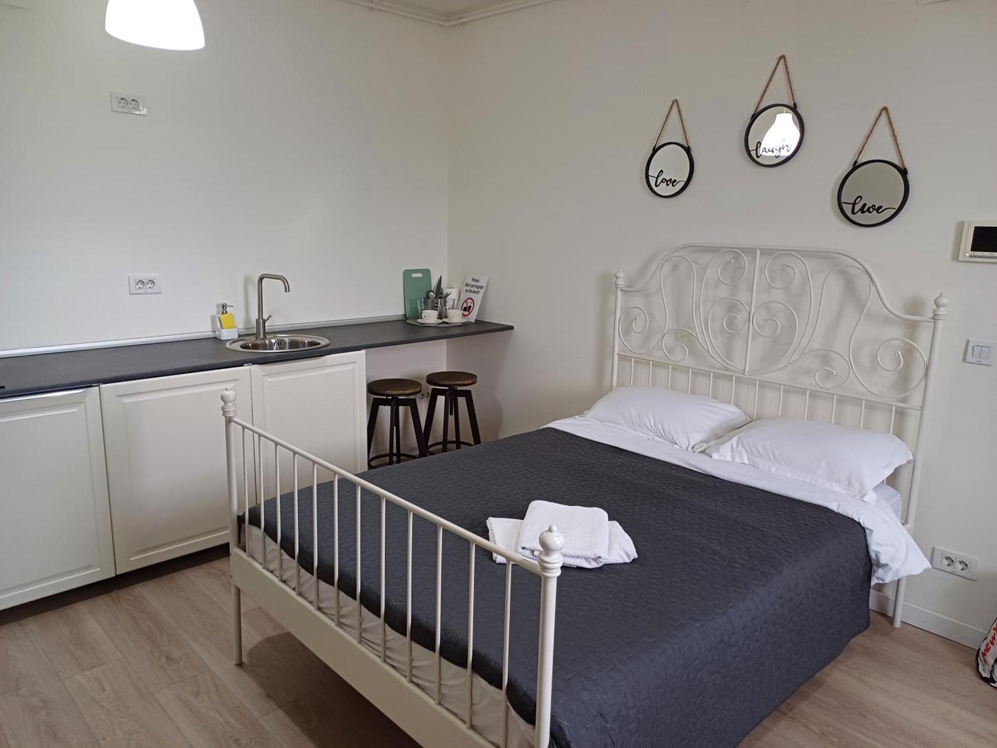 Tom'S House Apartman Otopeni Kültér fotó